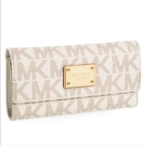 Michael Kors wallet